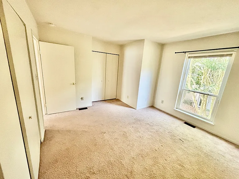 3837 Staffordshire Ln — Photo 12