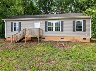 2479 10th Ave SW, Hickory, NC 28602