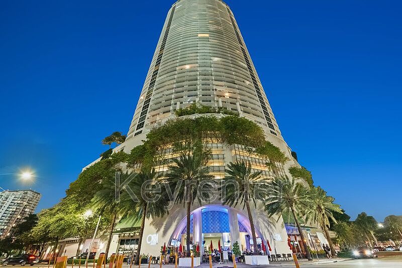 1st image of 1750 N Bayshore Dr APT 3312
