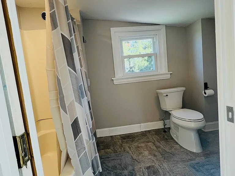 288 Hoffmansville Rd #B — Photo 5