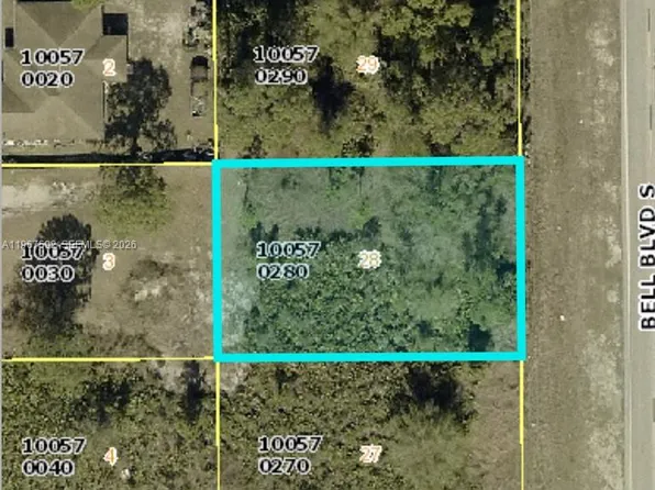 414/416 Bell Blvd S, Lehigh Acres, FL 33974