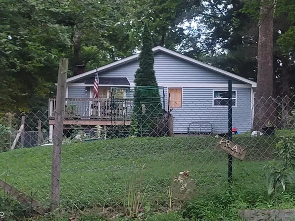 8779 N Briarwood Lake West Ct, Monrovia, IN 46157