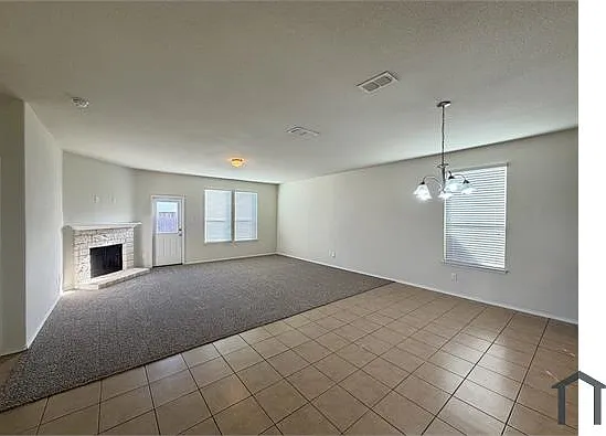 705 Jonius Creek Dr — Photo 4
