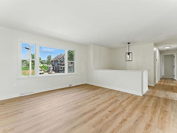 4th image of 78 Saratoga Ave