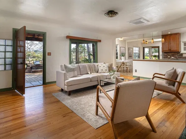 1715 Montgomery Dr, Vista, CA 92084