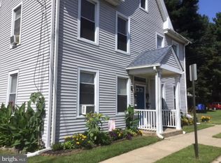 497 Delaware Ave, Roebling, NJ 08554