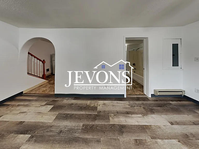1509 Swan Ave — Photo 11
