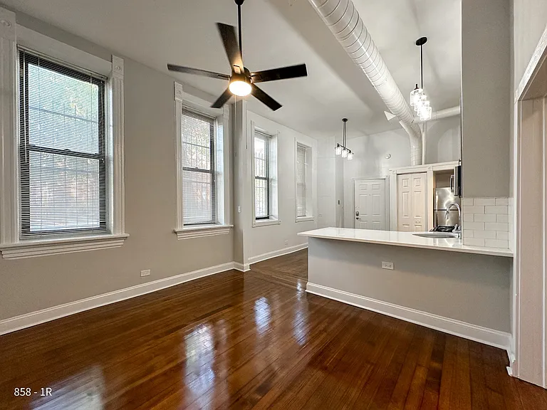 858 N. Wood St./1811 W. Iowa St. — Photo 3