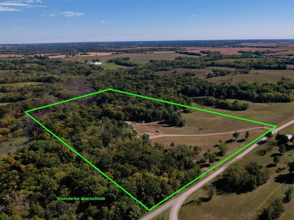 3616 SE Baker Rd, Maysville, MO 64469