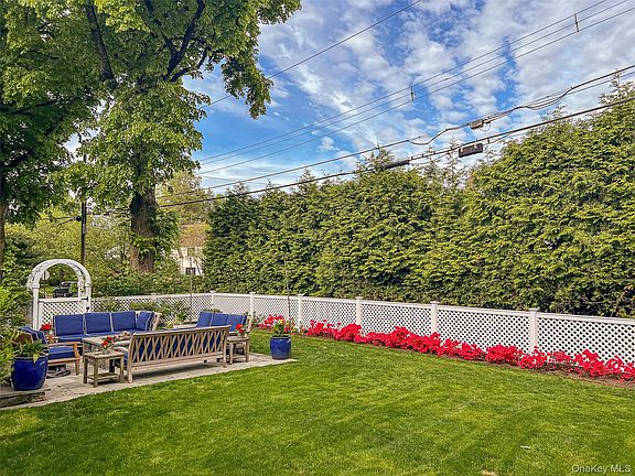 5th image of 41 Sturgis Road