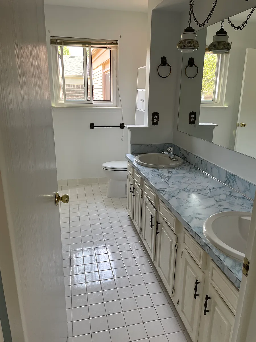 Building Photo - 38456 Arlingdale Dr