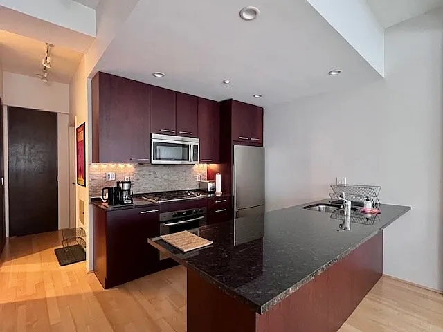 Building Photo - 40 Fay St #407