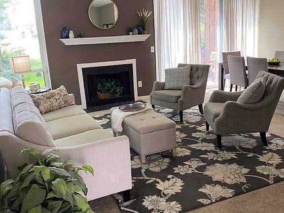 2nd image of 5029 Chuckleberry Ln #4