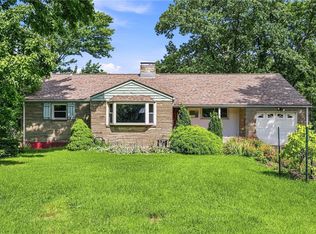 1318 Ridgewood Dr, Allison Park, PA 15101