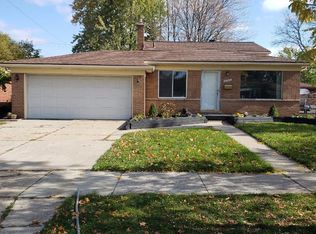 32834 Rosenbusch Dr, Warren, MI 48088