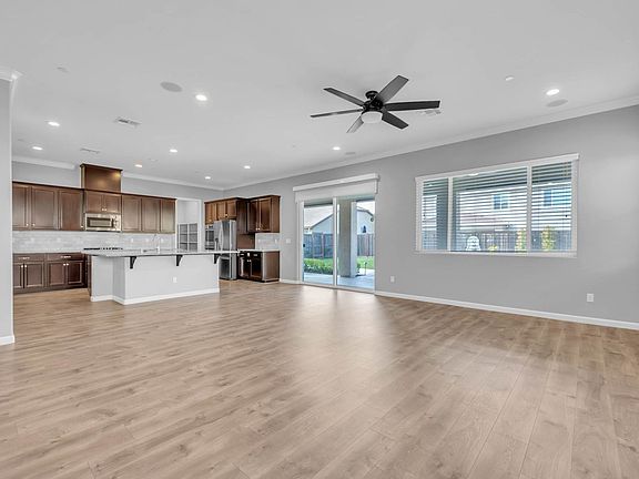 5th image of 220 Olivadi Way