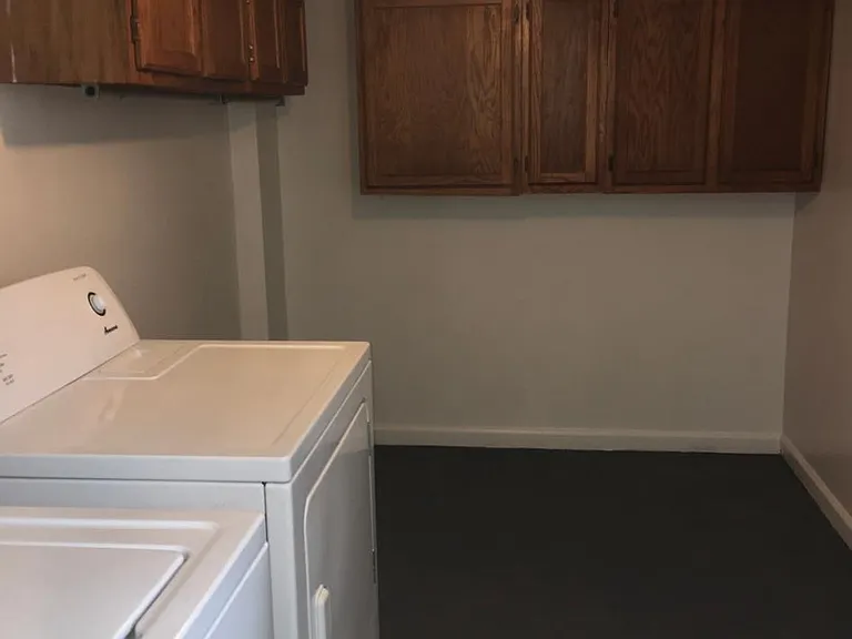 339 Lexington Ave — Photo 16