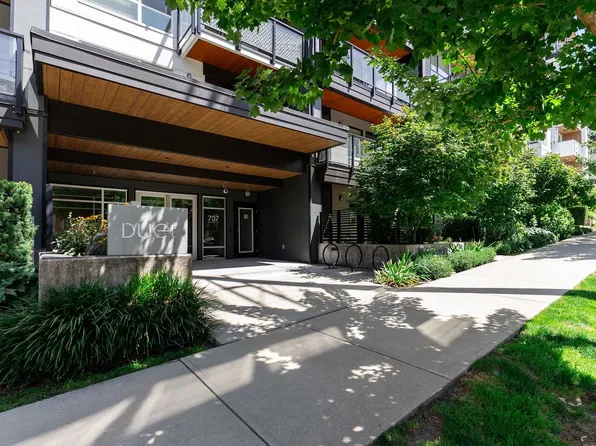 707 Como Lake Ave #206, Coquitlam, BC V3J 0J5