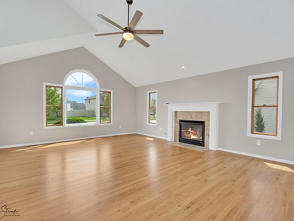 4th image of 1805 Yorktown Dr
