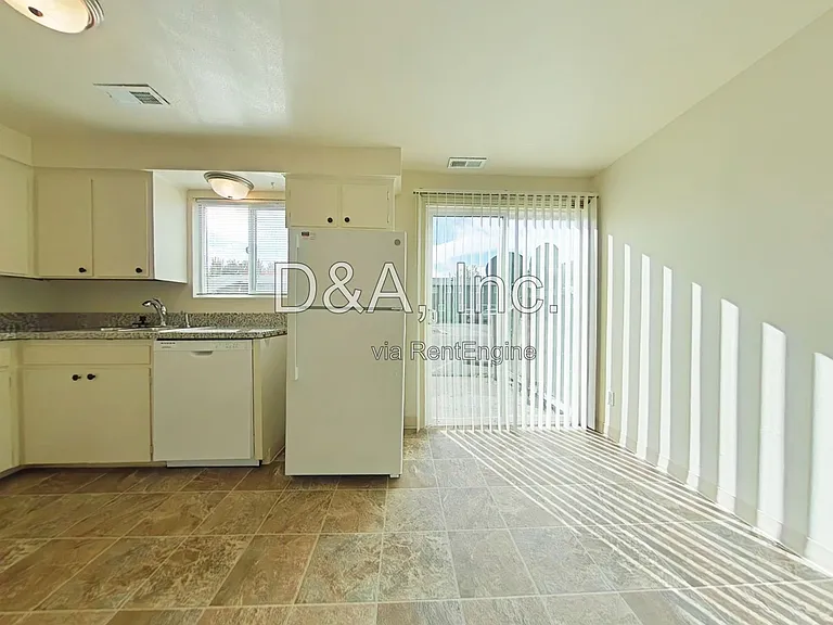 928 21st Ave SW — Photo 4