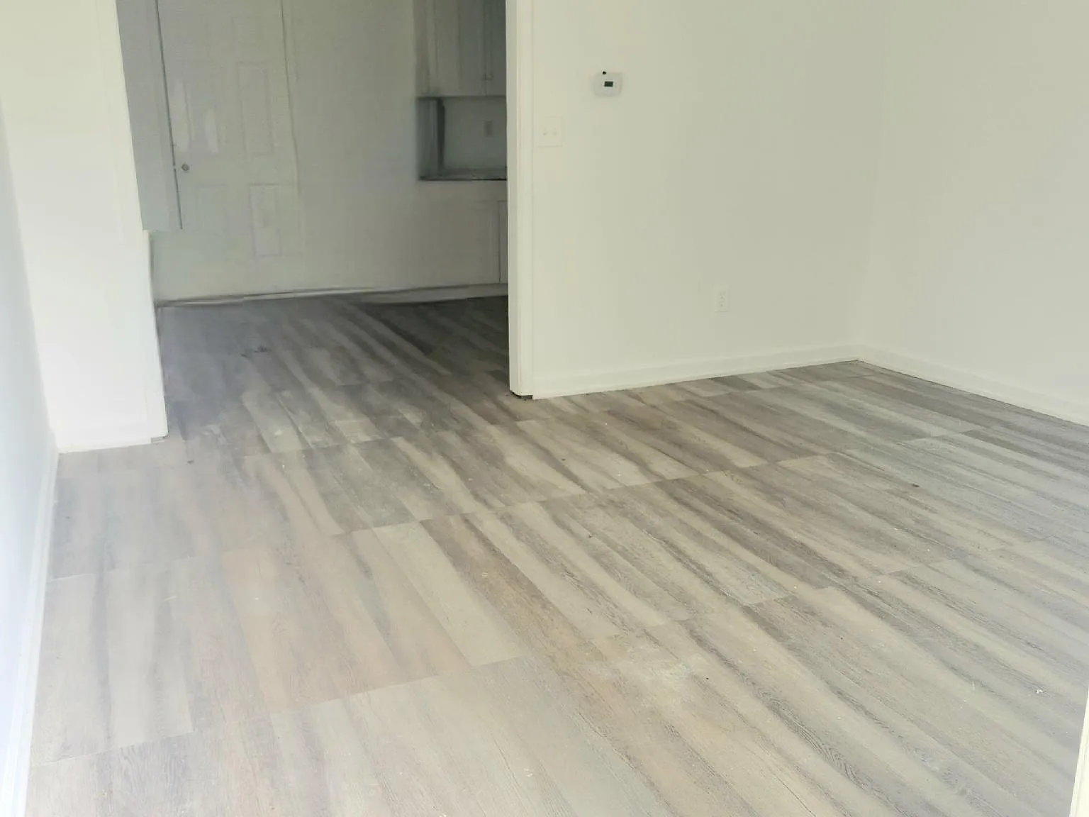 347 Grant Ave — Photo 3