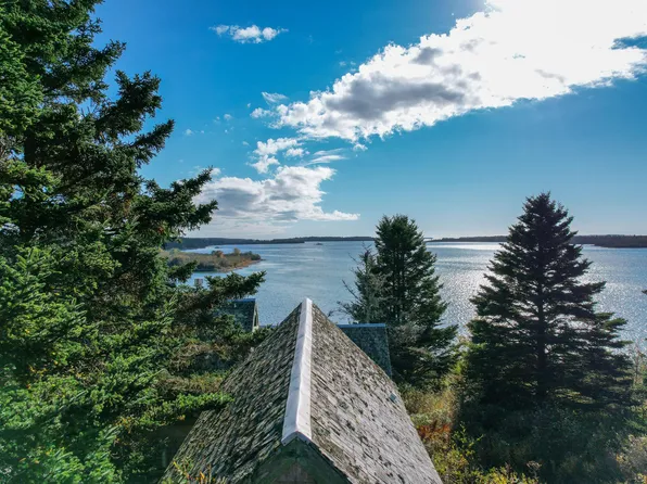 44 Rabbit Road, Jonesport, ME 04649