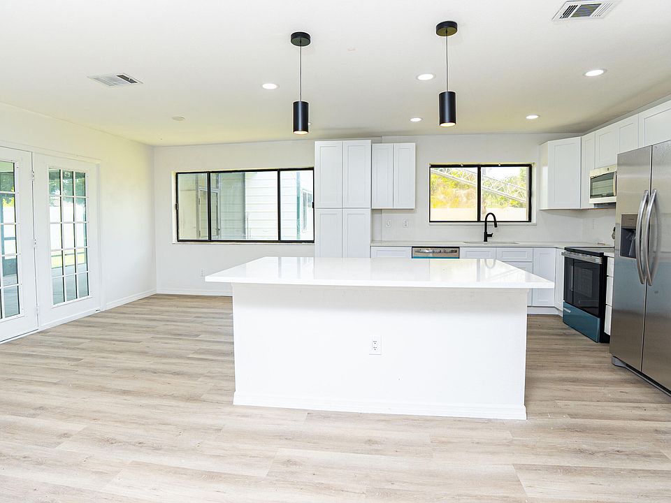 2262 SE Tile Terrace, Port Saint Lucie, FL 34952 | MLS #B26052111