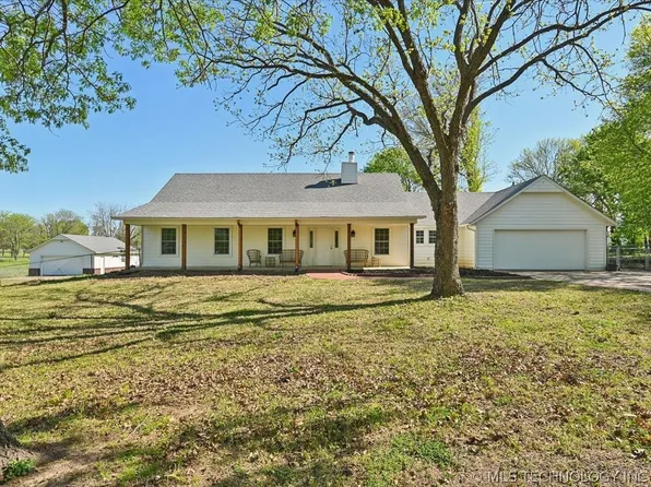 8302 E Browning Ave, Claremore, OK 74019
