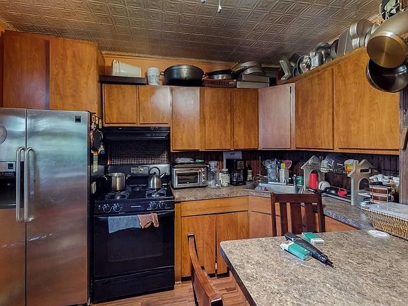 3rd image of 1616 Redfern Ave