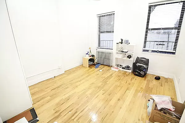 Rented by Compass | media 18