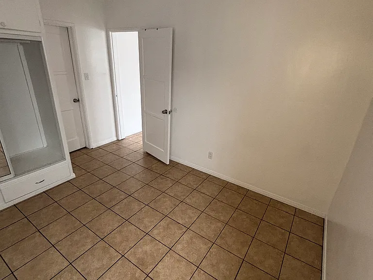 2563 Santa Ana St — Photo 8