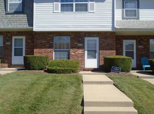 928 Georgetowne Dr, O Fallon, IL 62269