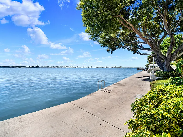 1925 Brickell Ave #PENTHOUSE — Photo 14