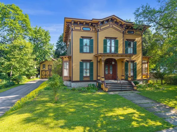 73 Elm St, Cooperstown, NY 13326