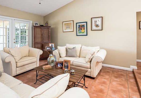 Home For Sale In Escondido