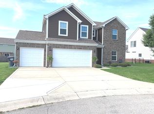106 Pickerel Ct, Trafalgar, IN 46181