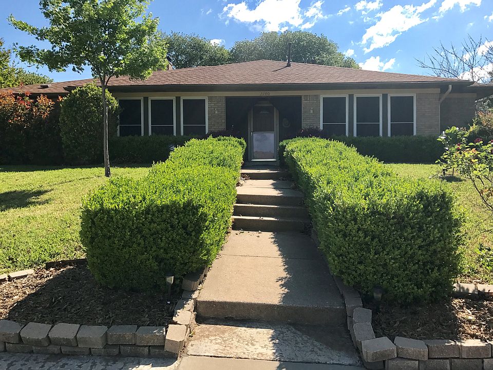 1st image of 2740 N Hillbrier Cir