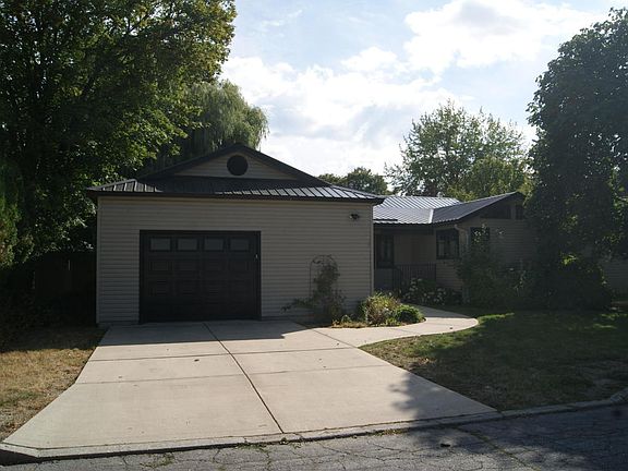 2nd image of 311 Saint Clair Ave