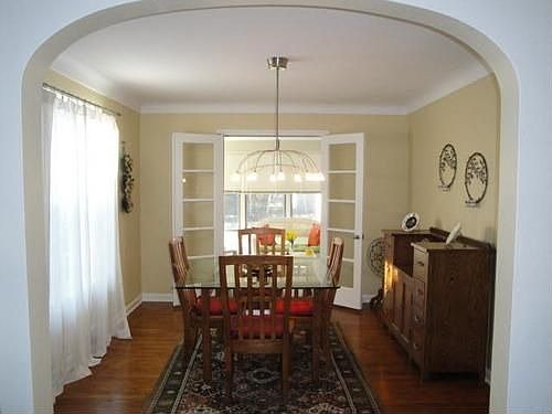 3rd image of 2643 Middlesex Dr
