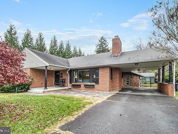 2nd image of 311 Laura Ln