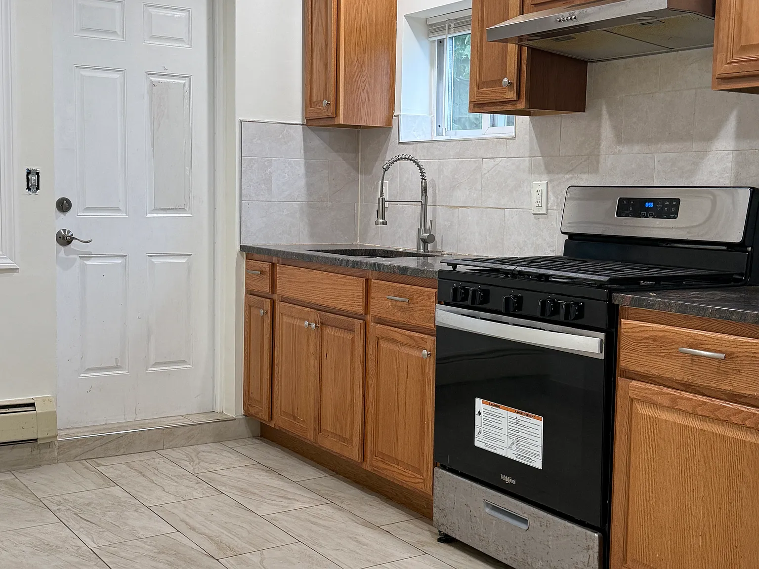 3 bed, $2,600 — Photo 2