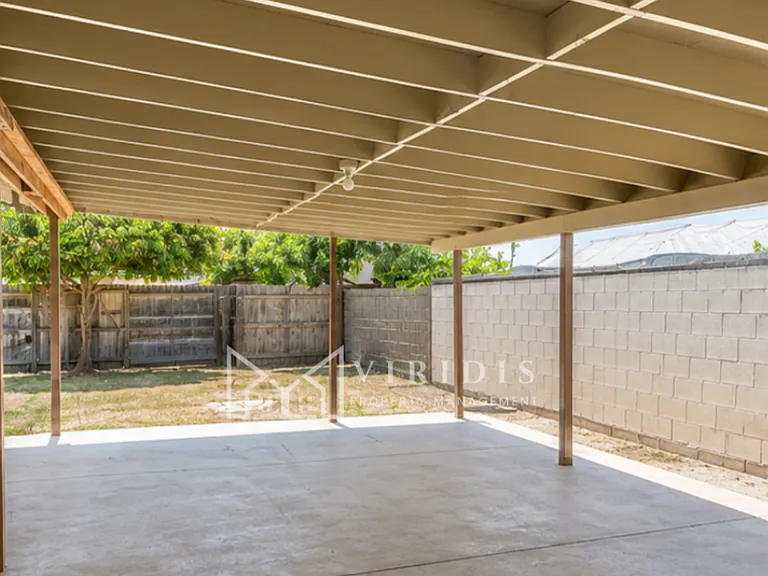 2203 Rounds St — Photo 9