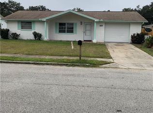 5836 Elena Dr, Holiday, FL 34690