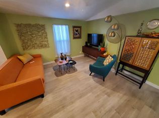 18 Big Chief St, Palm Springs, CA 92264