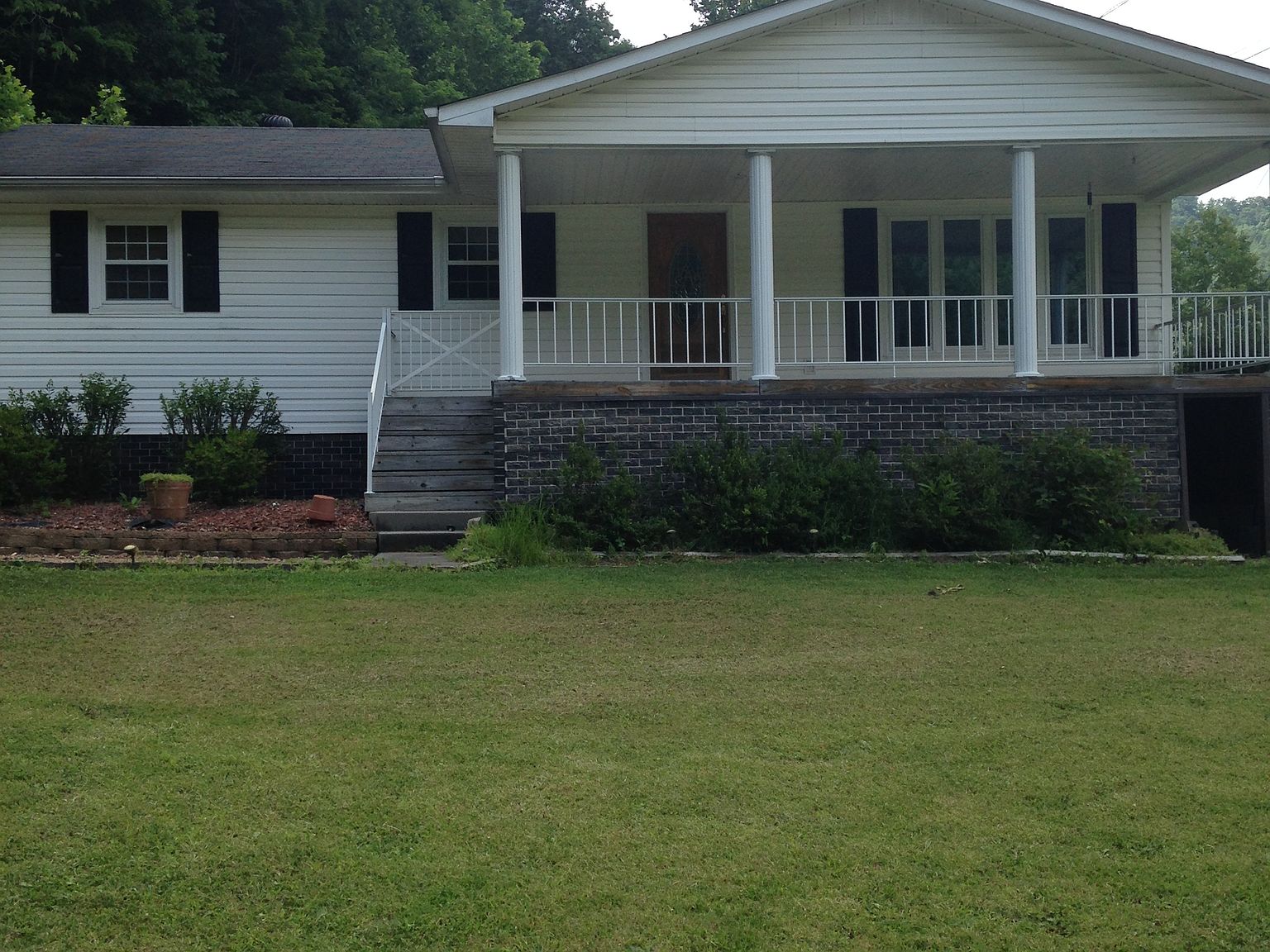 1043 Pilgrims Knob Rd, Raven, VA 24639 Zillow