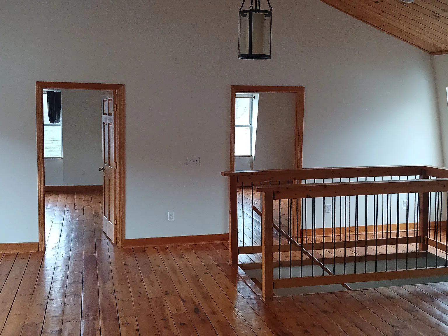 2 bed, 1400 sqft, $1,500 — Photo 1