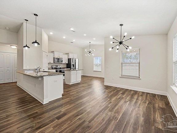 5th image of 6257 Redberry Dr
