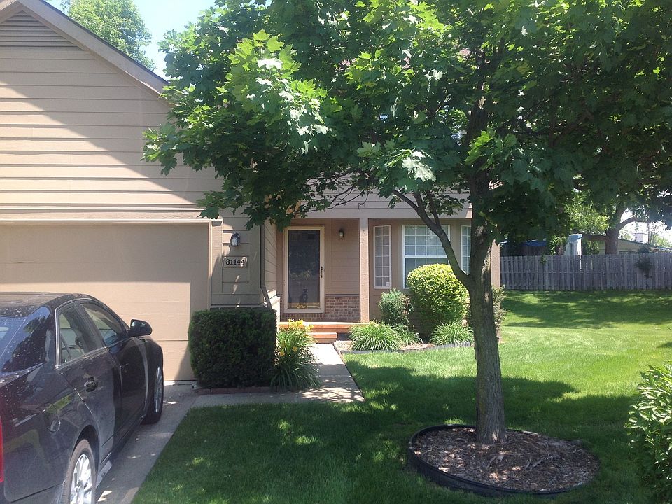 1st image of 31144 Columbia Dr #1