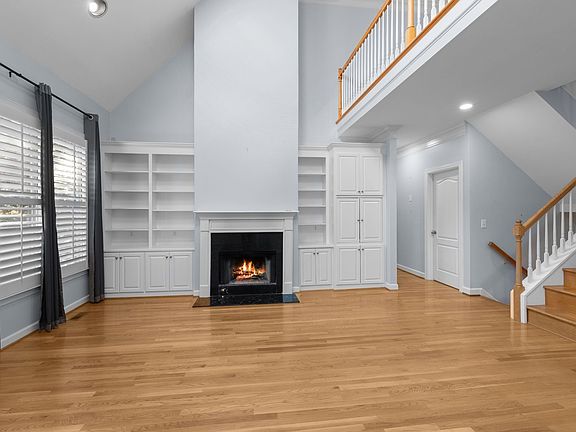 5th image of 515 Copperfield Way