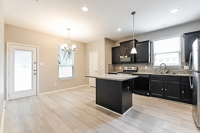 1510 Kensington Pl — Photo 5